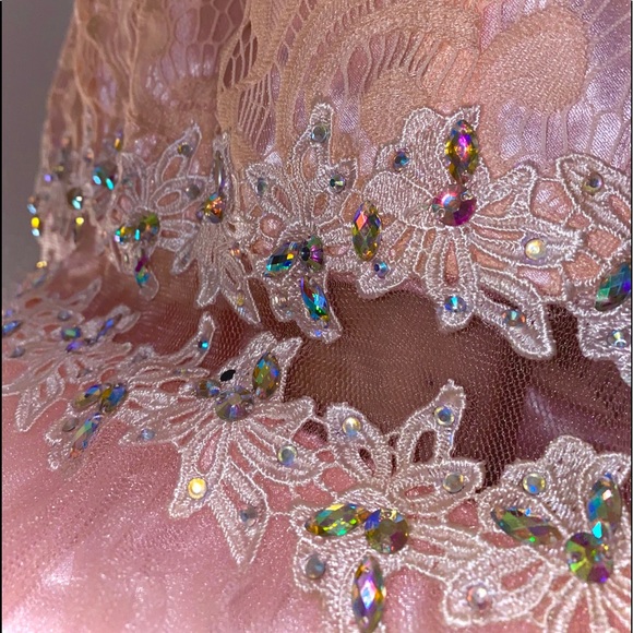 light pink dress - Picture 2 of 3